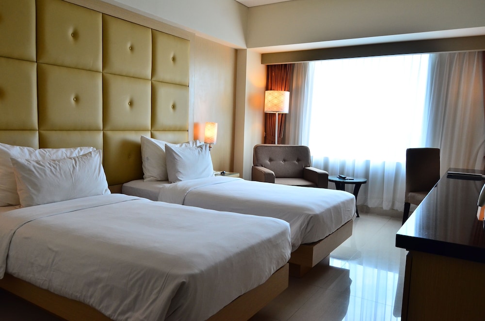 Hotel Santika Makassar 12/37