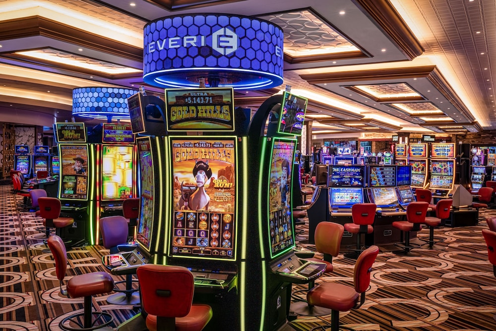 Horseshoe Lake Charles - A Caesars Rewards Destination 40/50