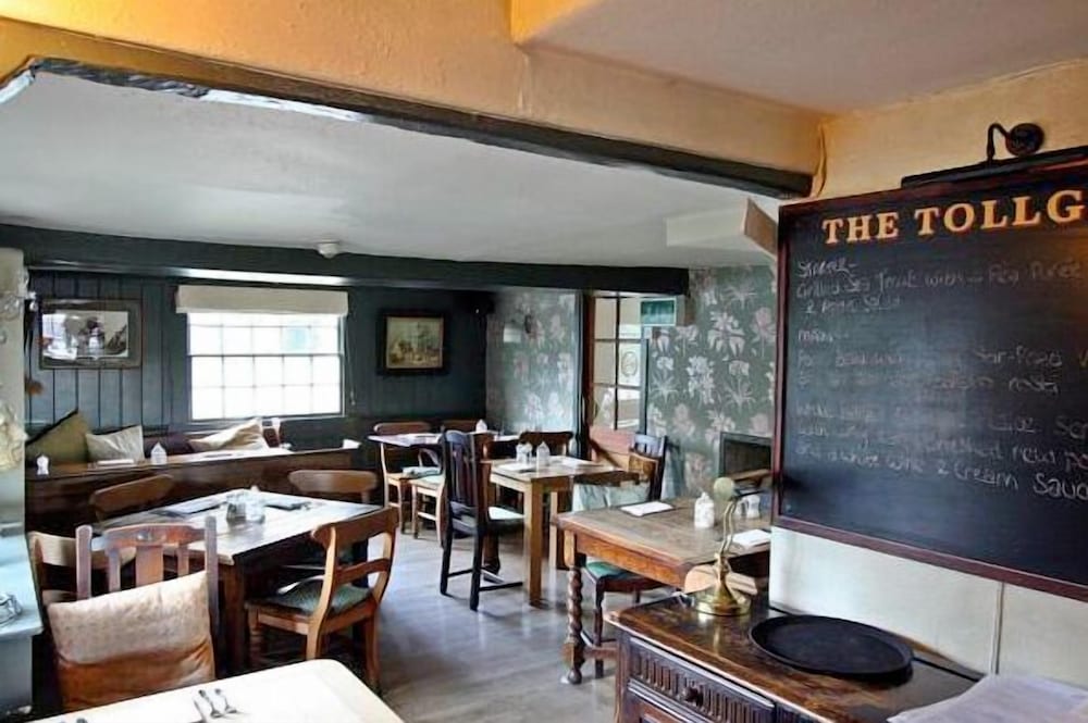 The Tollgate Inn 21/35