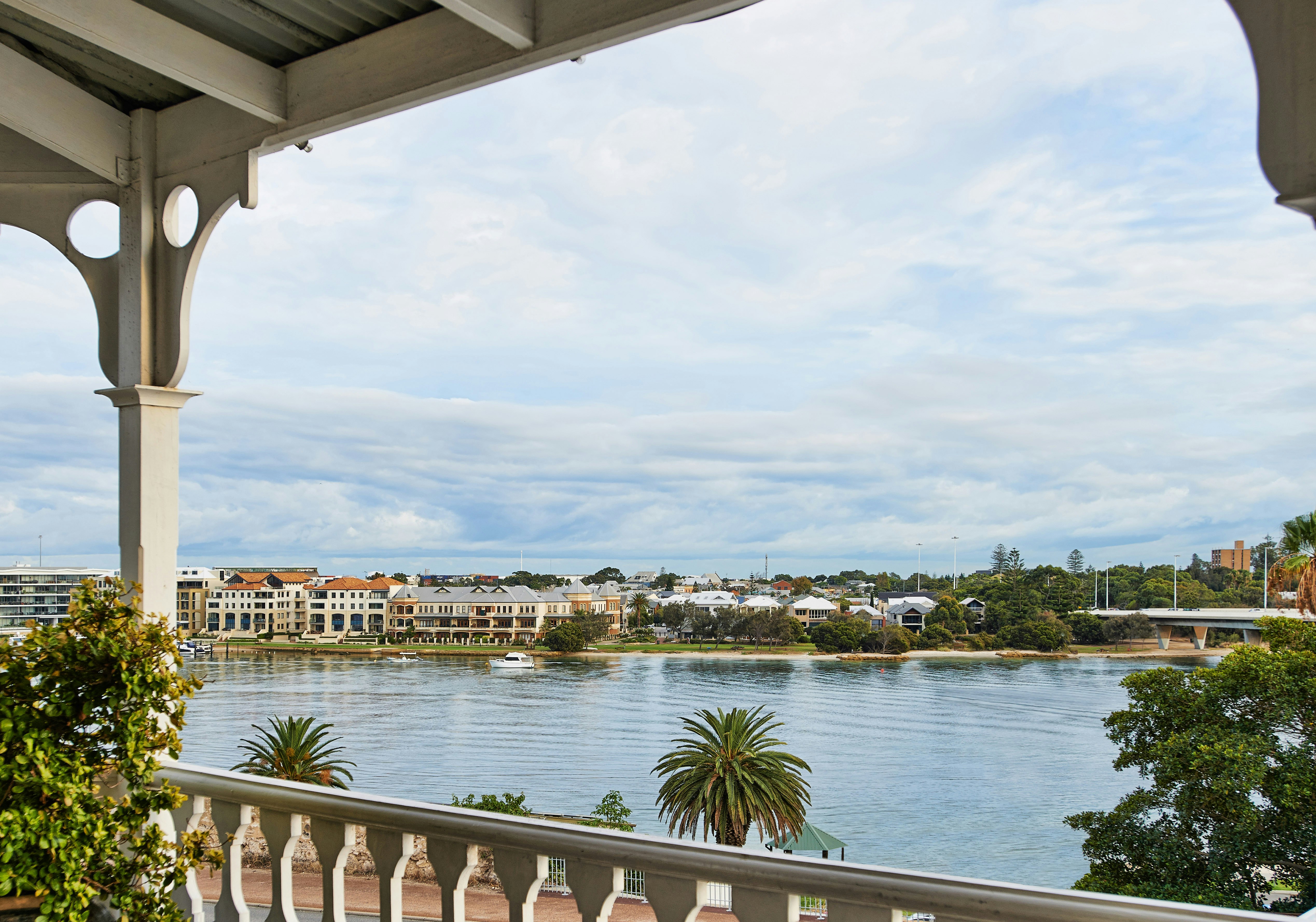 Tradewinds Hotel 57/59