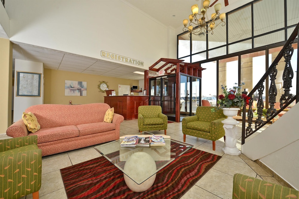 Americas Best Value Inn Marion IL 28/35