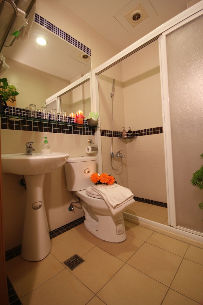Flower Heart Bed and Breakfast 34/34