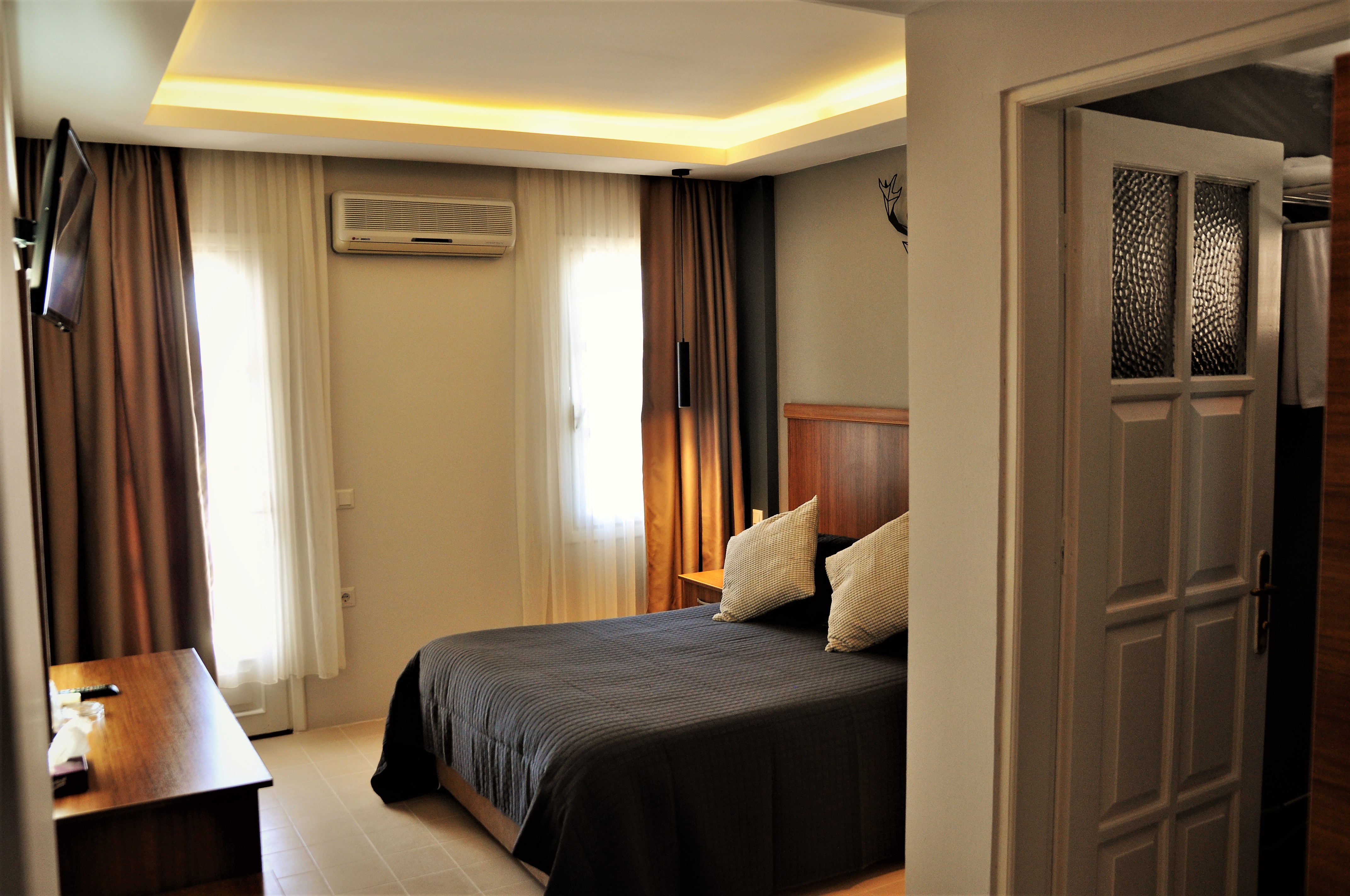 ROOM, DOUBLE BED, SEA VIEW