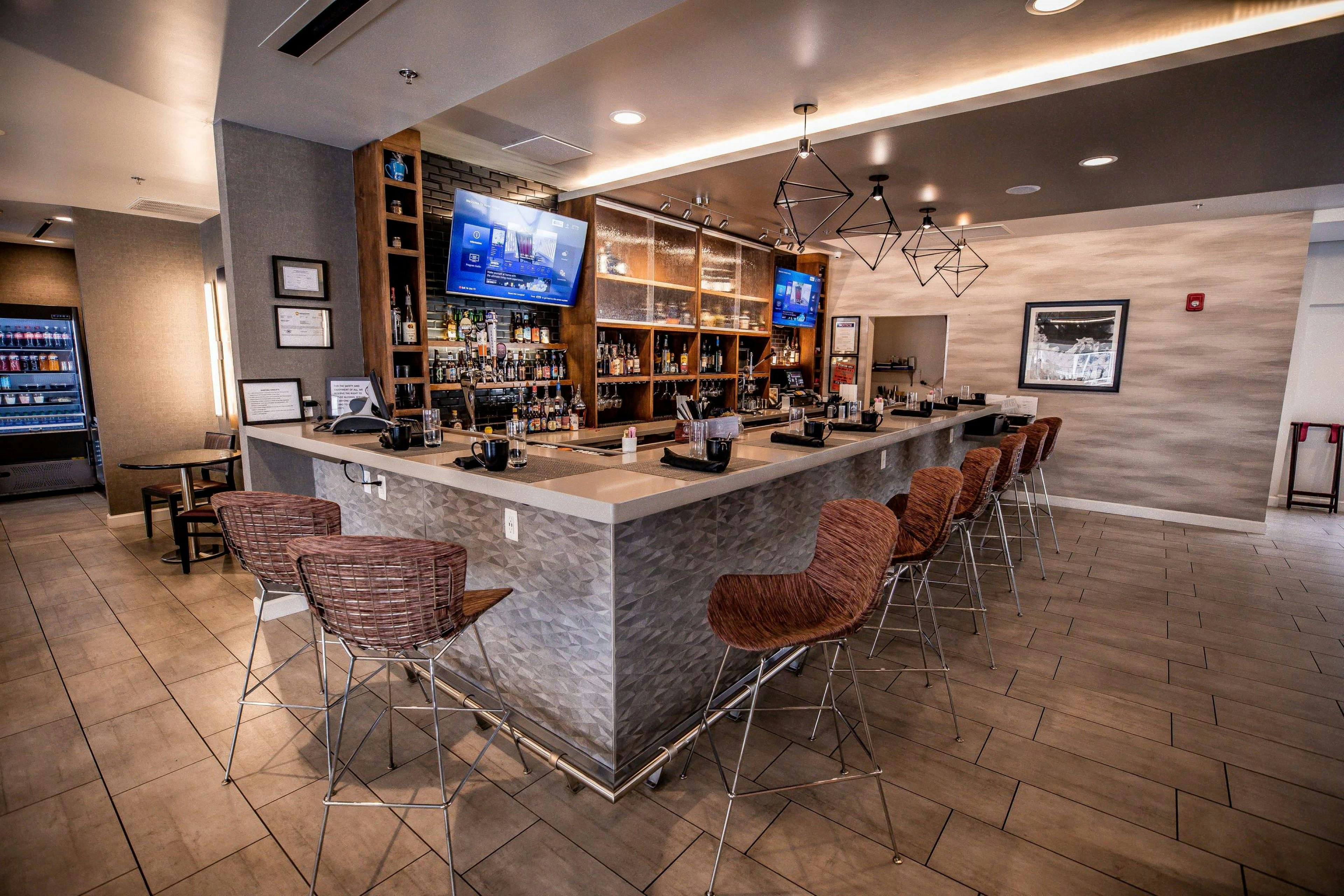 Hotel Indigo Harrisburg – Hershey, an IHG Hotel 16/23