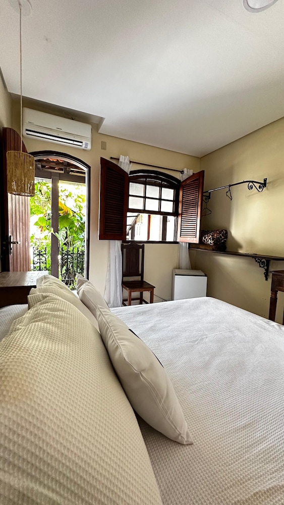 Room, Triple, 1 Double and 1 Single Bed