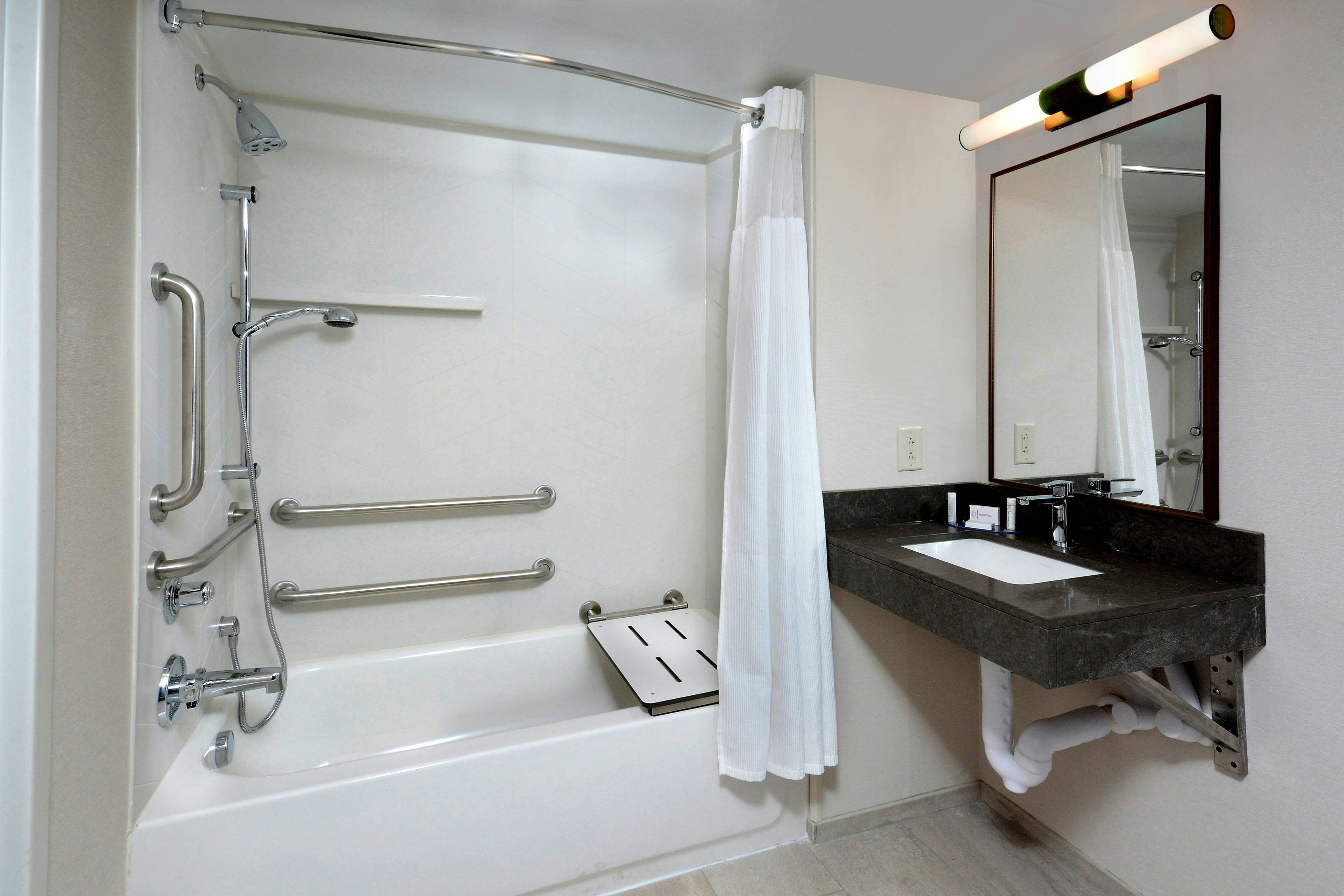 غرفة بسرير كينج، Fairfield Inn Greensboro Airport 4/6