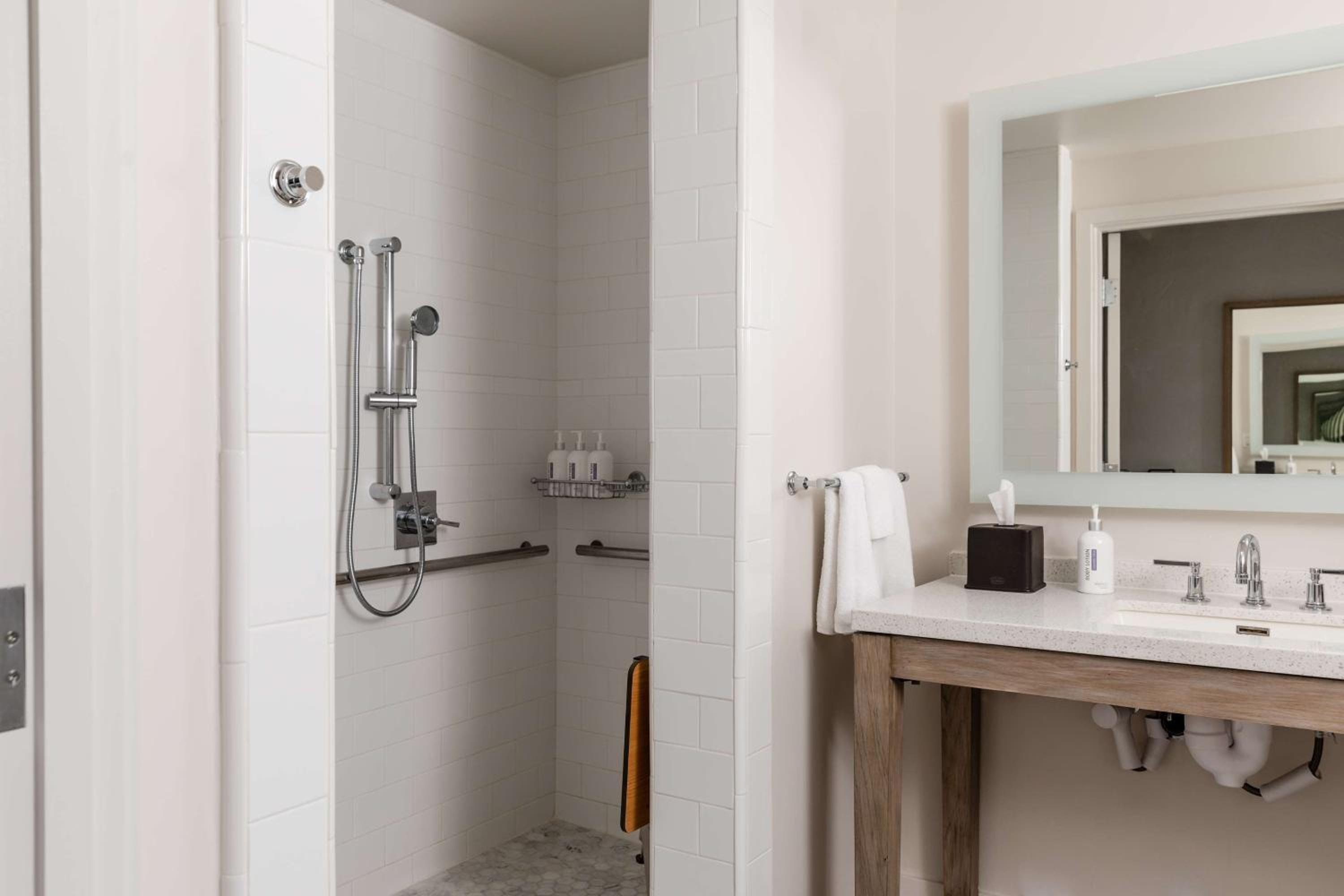 Resort, King Bed, Accessible, Andaz Scottsdale Resort And Bungalows 5/8