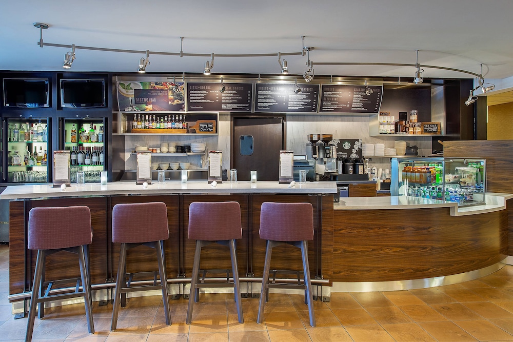 Courtyard By Marriott Knoxville Cedar Bluff 33/39