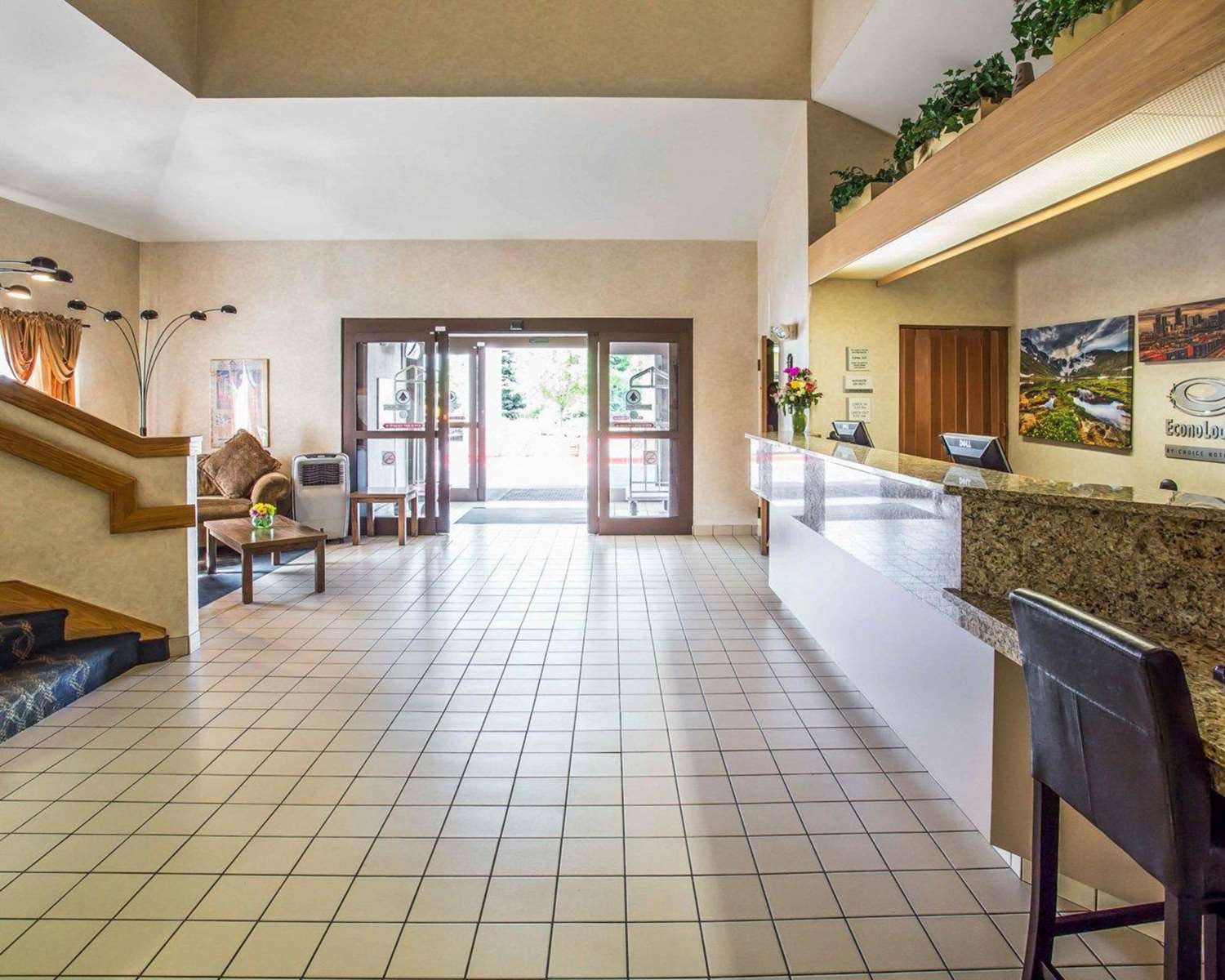 Econo Lodge Denver International Airport 6/37