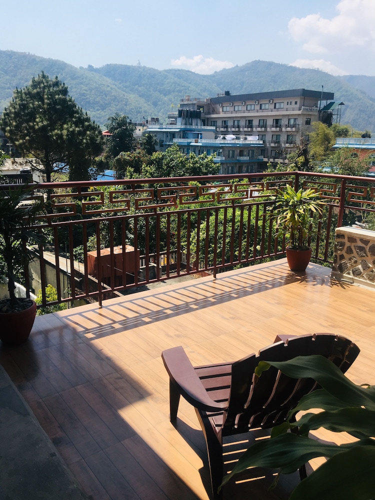 Three Jewels Boutique Hotel 57/74