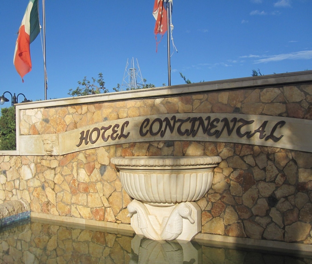 Hotel Continental 7/50