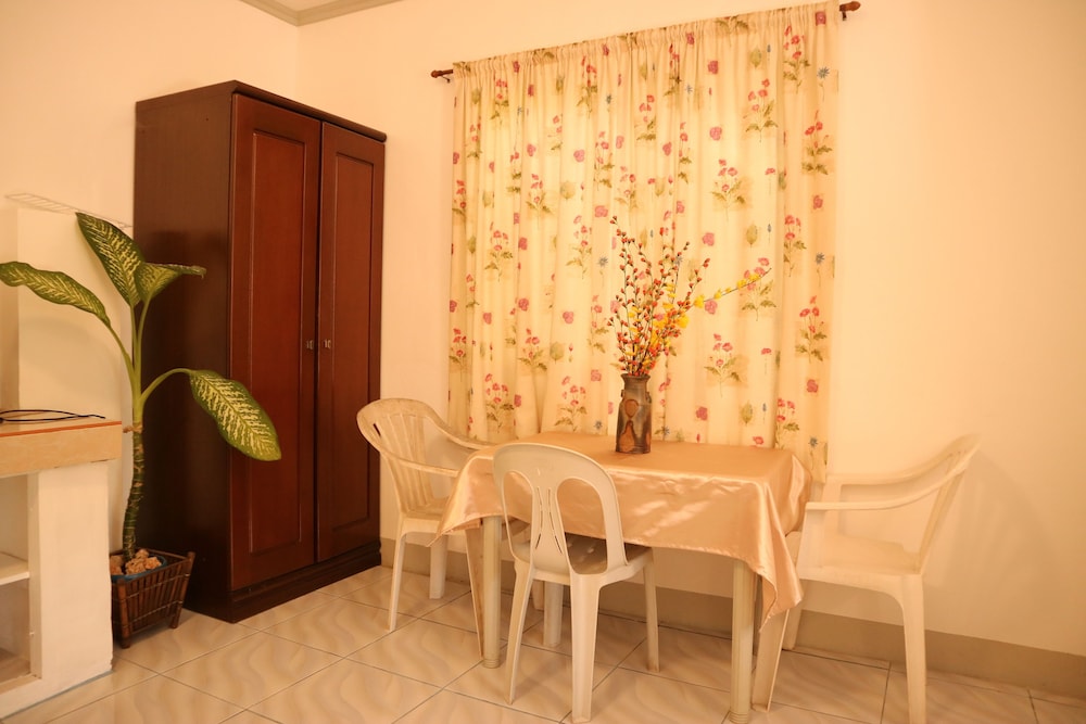 Isla Bonita Beach Resort 52/67