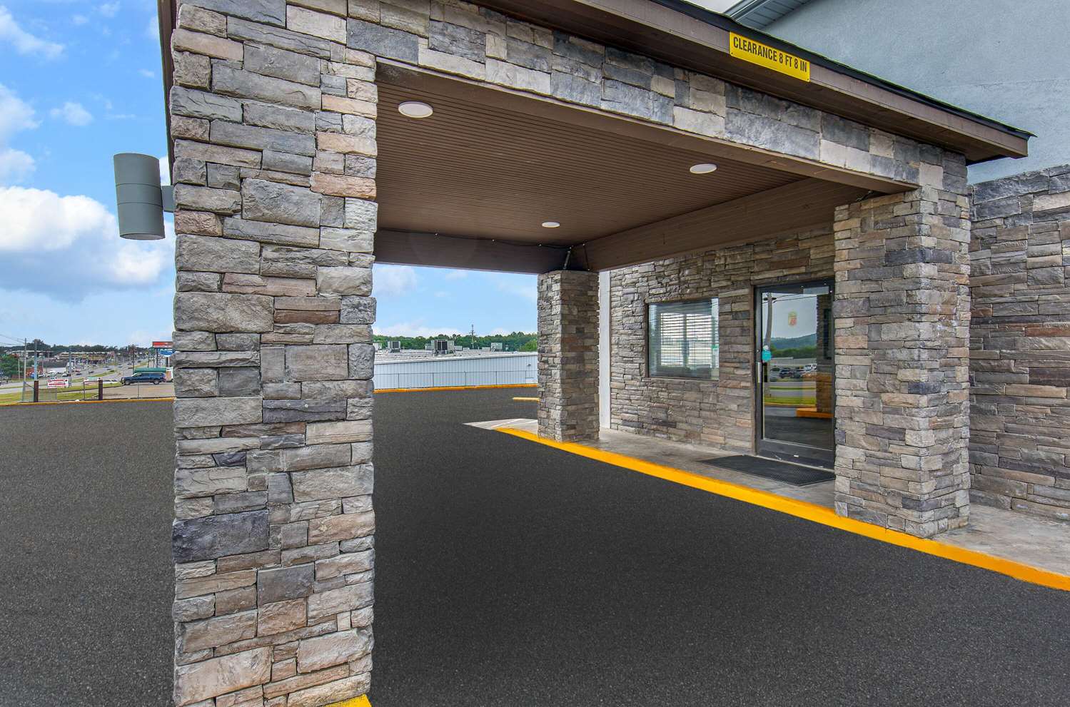 Super 8 by Wyndham Somerset 36/40