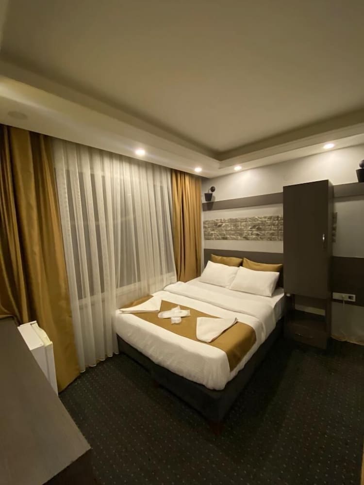 Idyllic Hotel Taksim 7/26