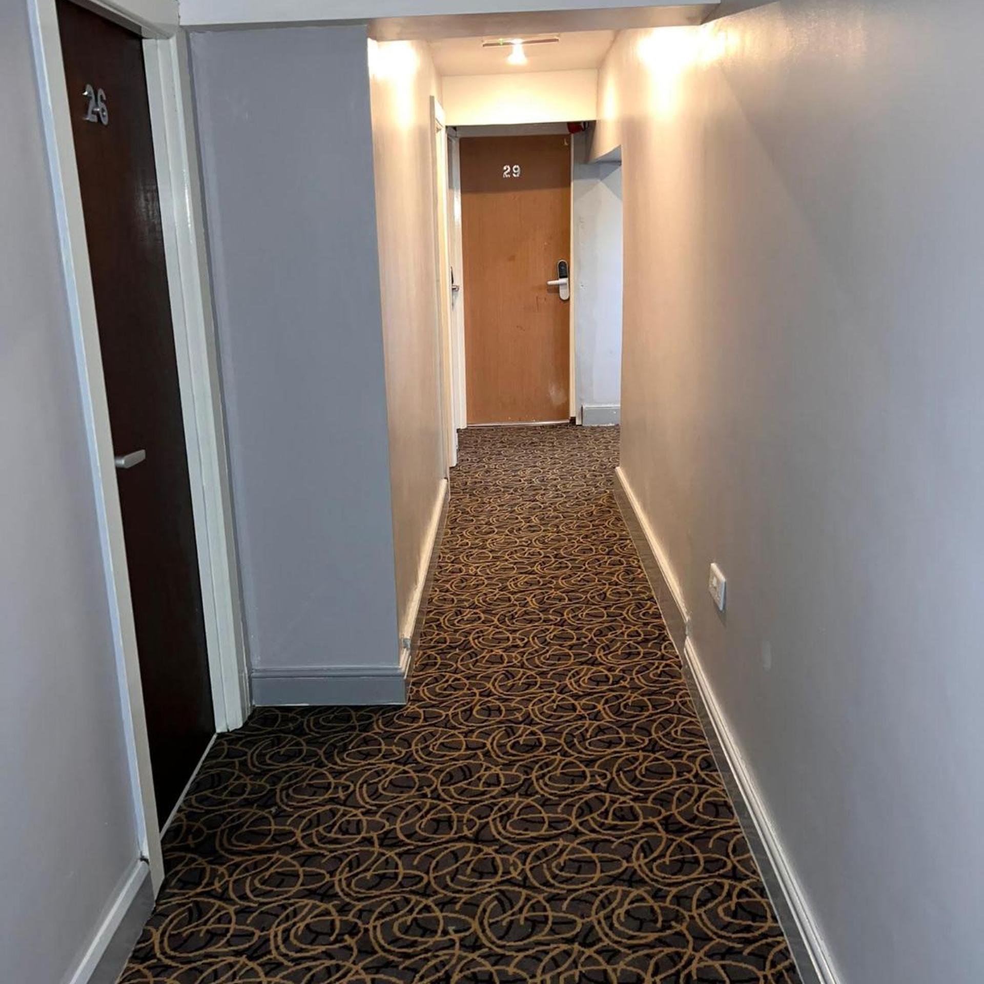 Assheton Arms Hotel 7/44