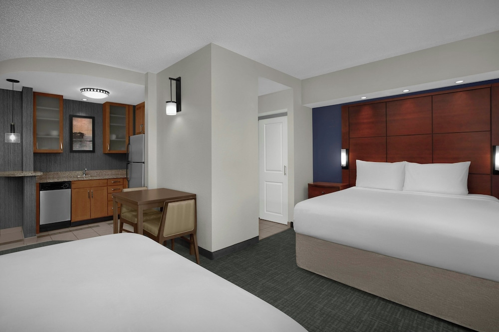 Studio, 2 Queen Beds
