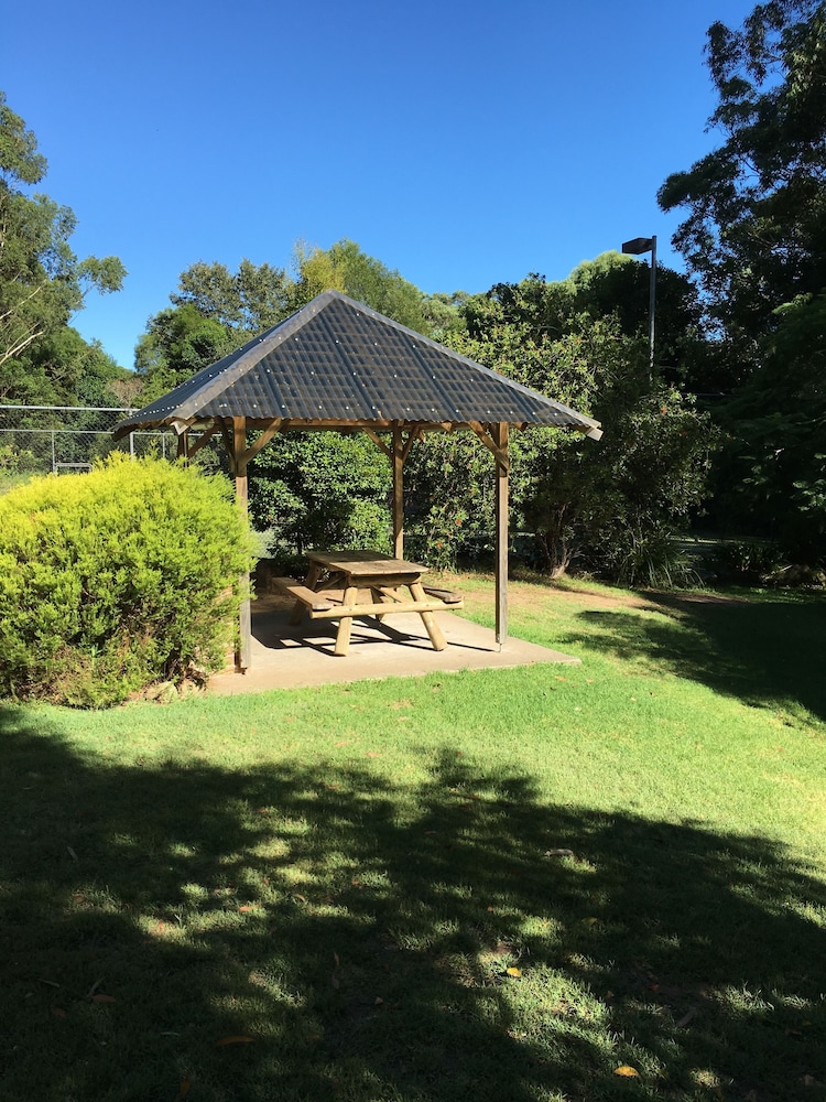 Avoca Beach Hotel 40/45
