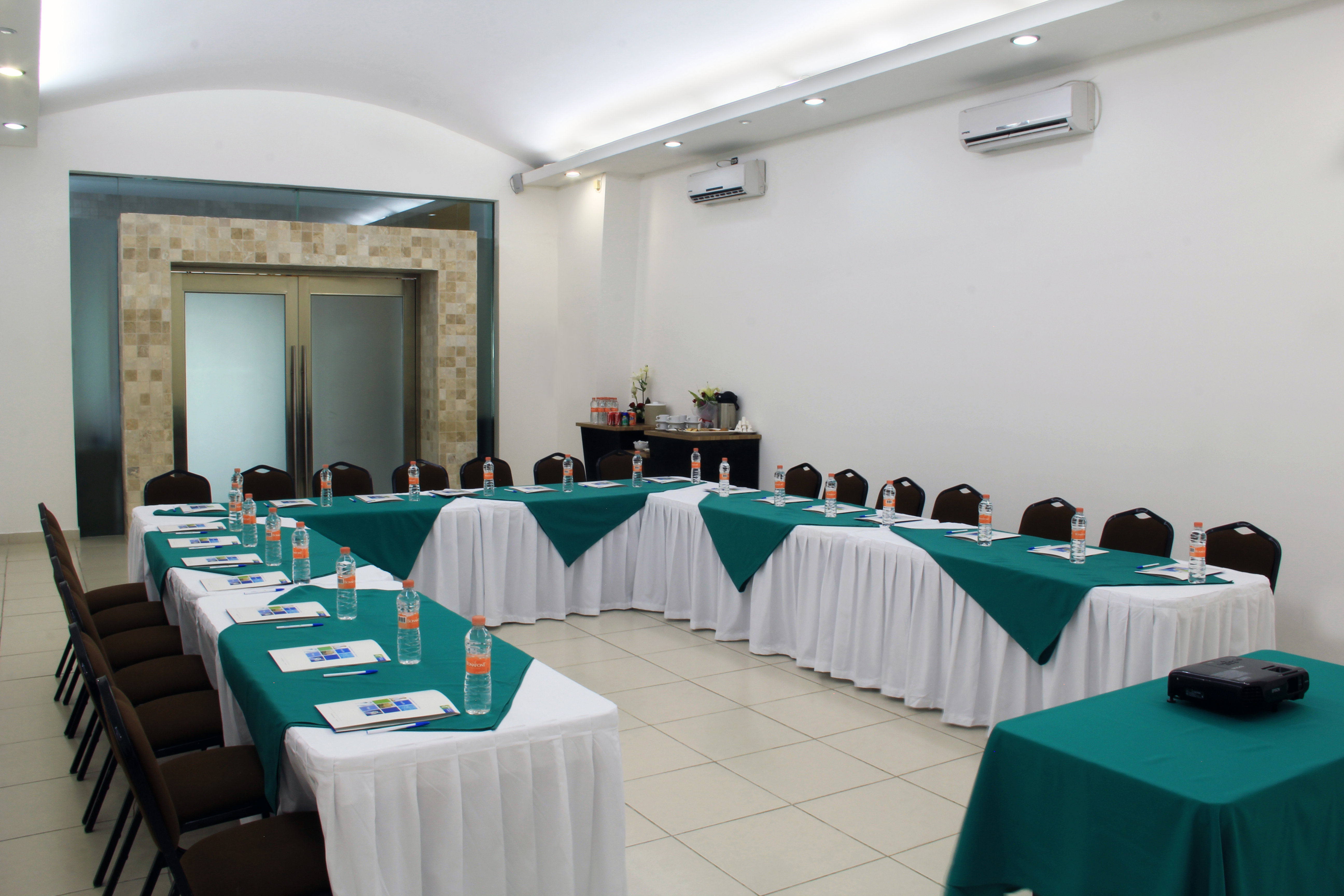 HOLIDAY INN EXPRESS PARAISO DOS BOCAS 16/23