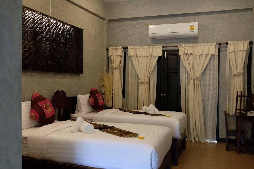 Baan Khung Thara - Ayutthaya 6/17