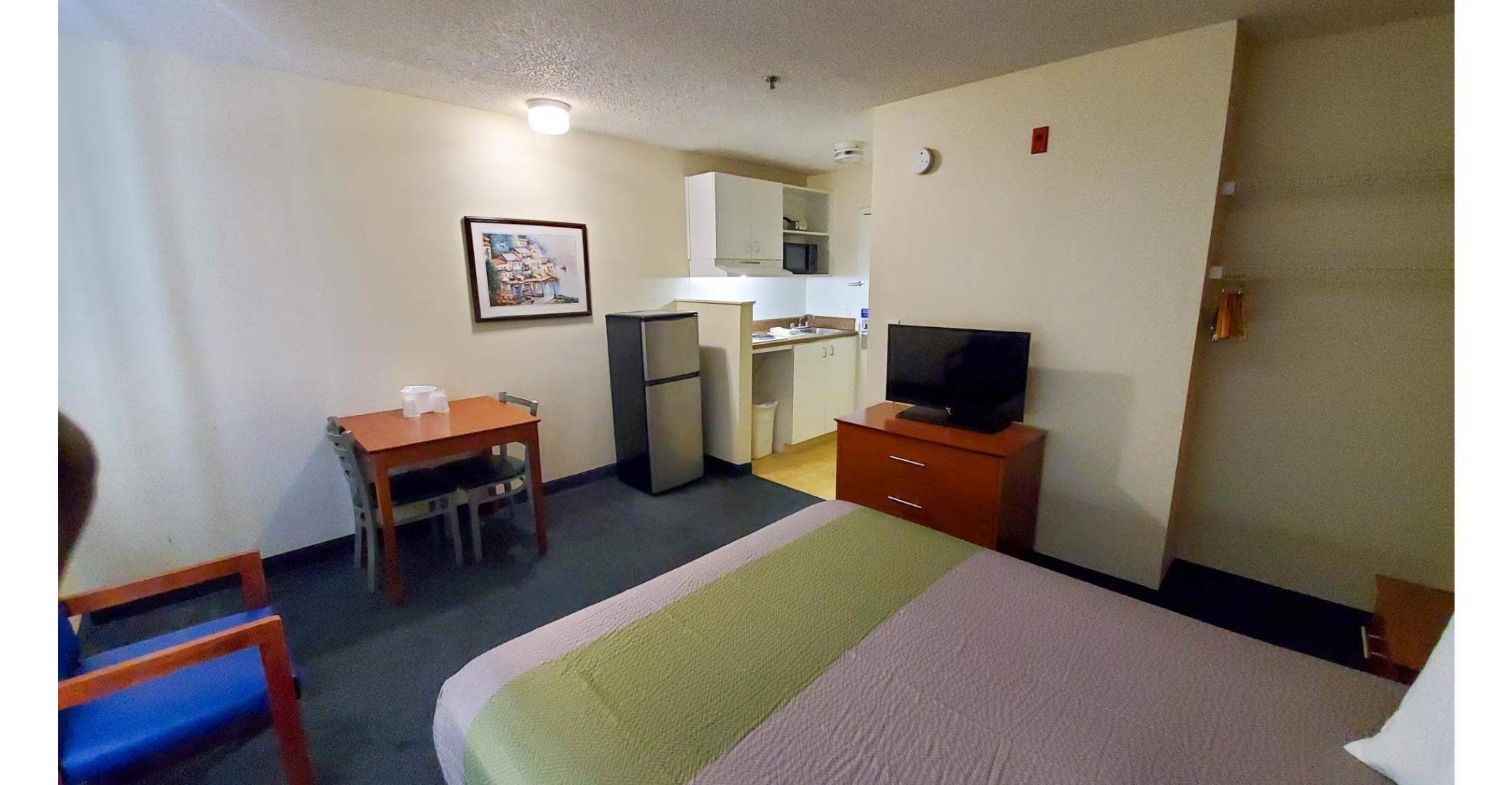 Studio 6 Extended Stay - Richmond, VA - I-64 West 16/23