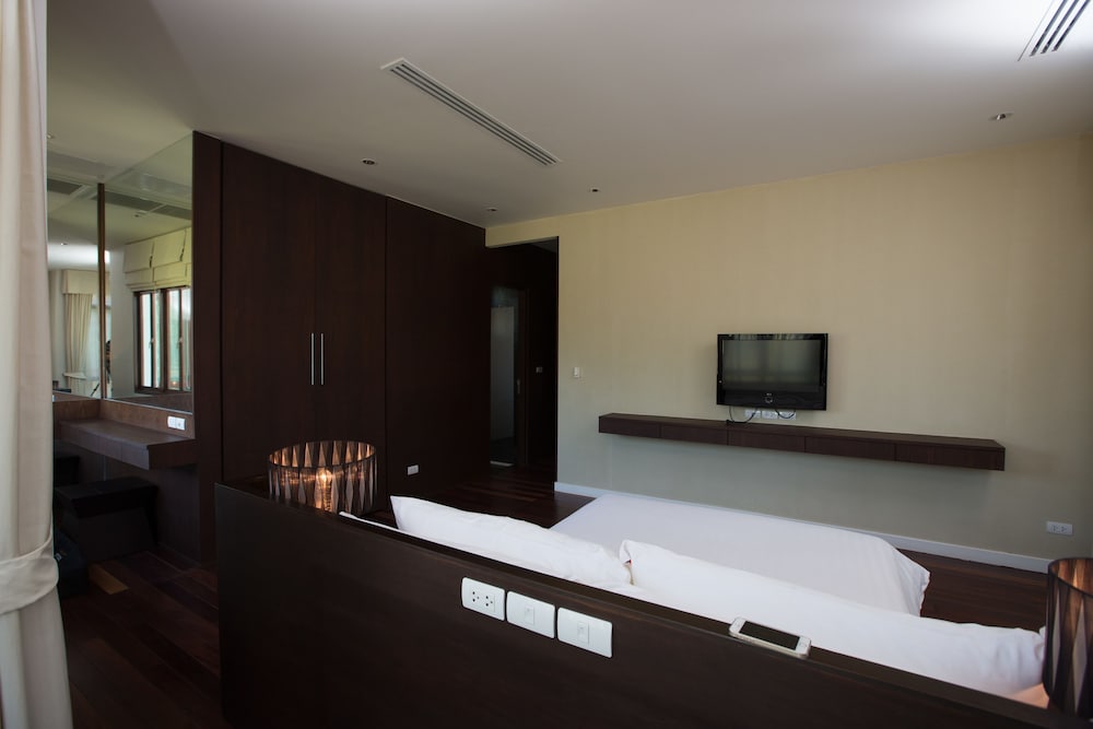 Amatapura Beach Villa 1 17/59