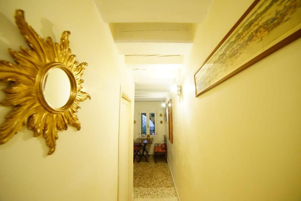 San Marco Palace 10/68