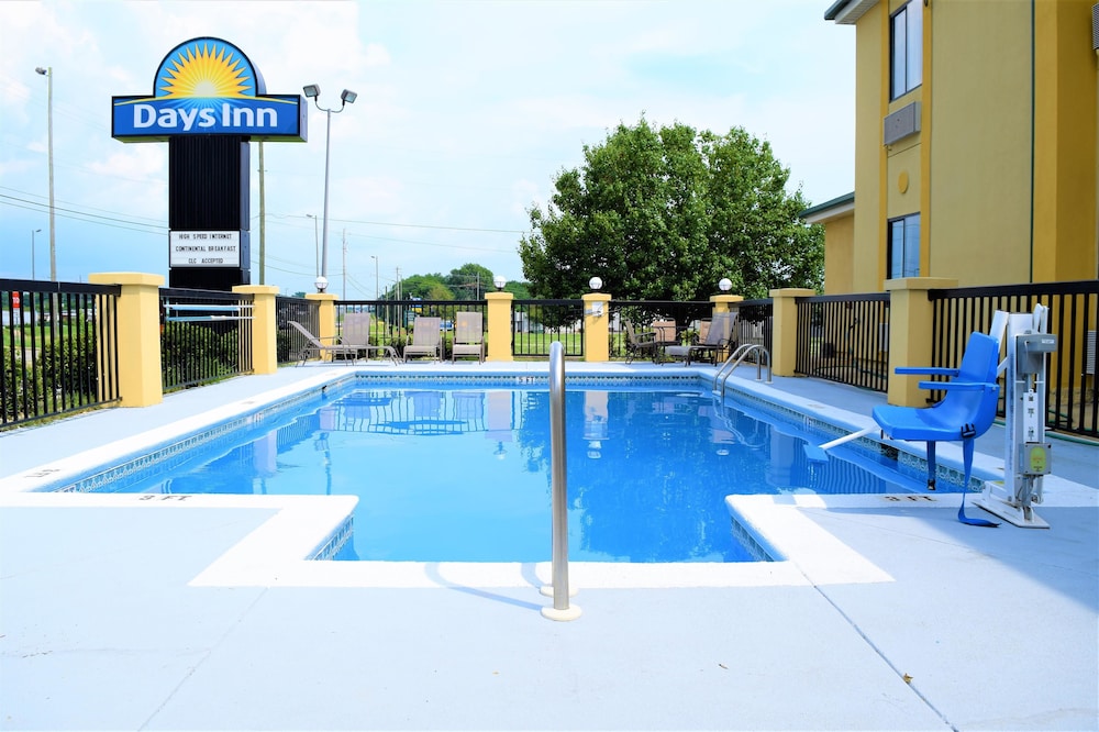 Days Inn by Wyndham Montgomery 22/29