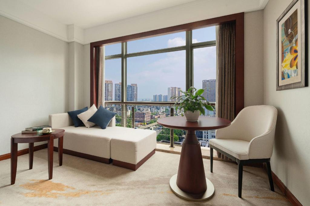 Rezen Kingtown Hotel (Chongqing Liangjiang New District) 45/58