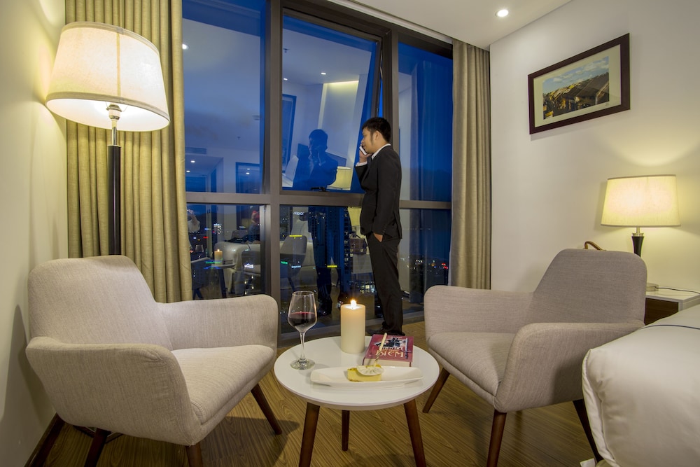 Pavilion Hotel Da Nang 57/77