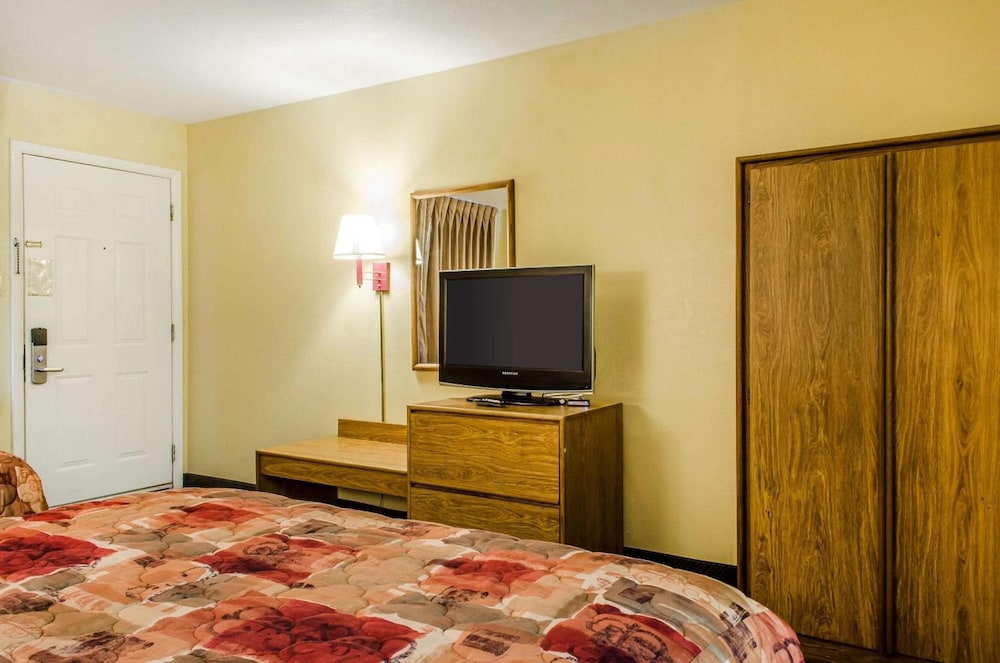 Relax Inn 11/29