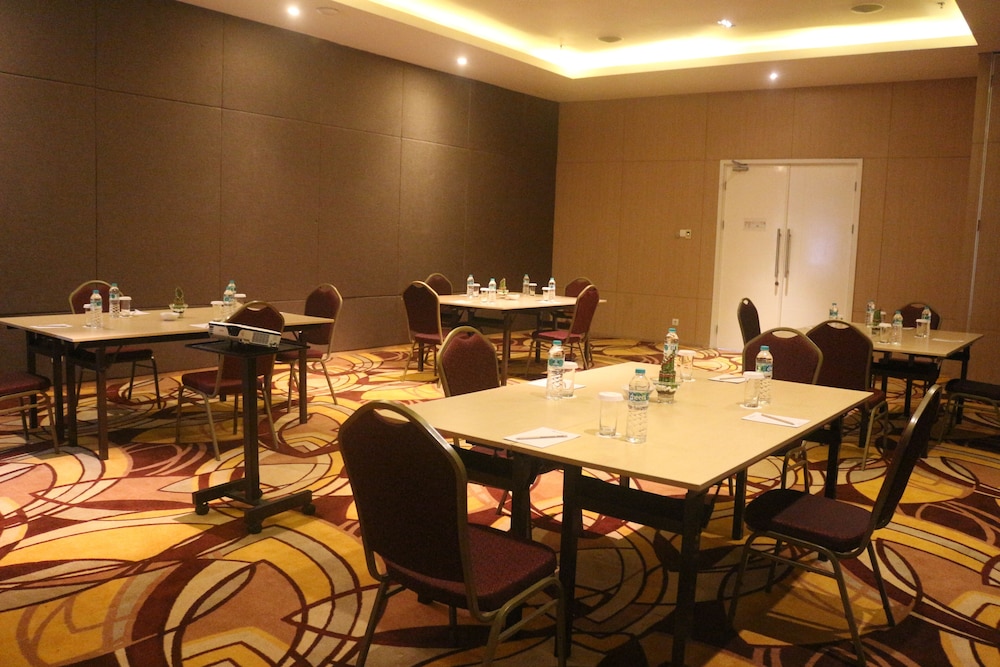 Citadines Connect Airport Jakarta 31/35