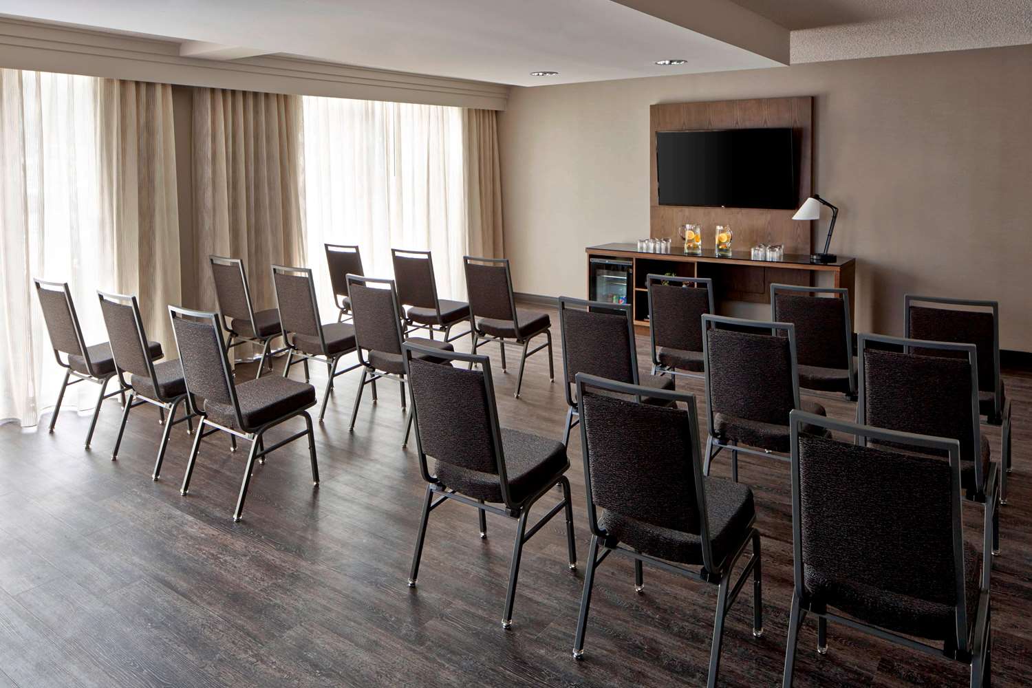 Sonesta Nashville Airport 24/31