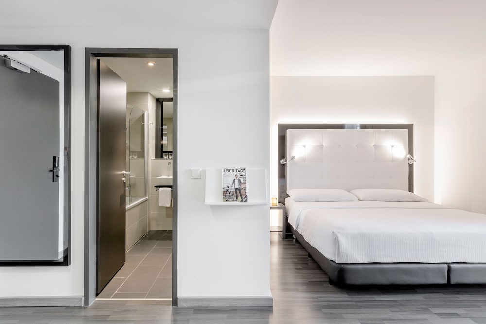 Hotel INNSiDE by Melia Berlin Mitte 14/70