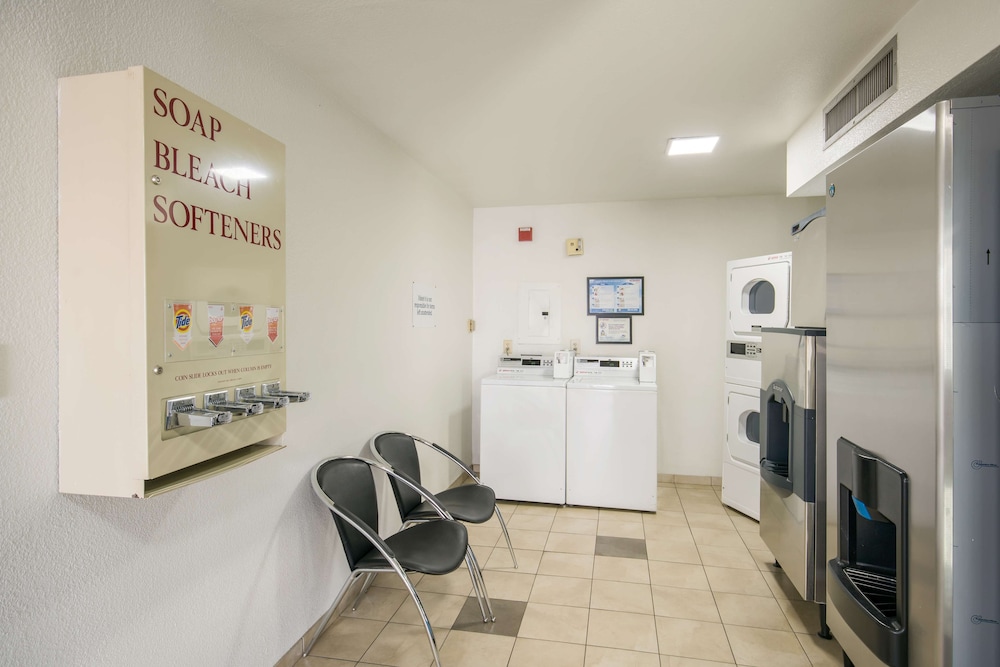 Motel6 Williams, CA 30/45