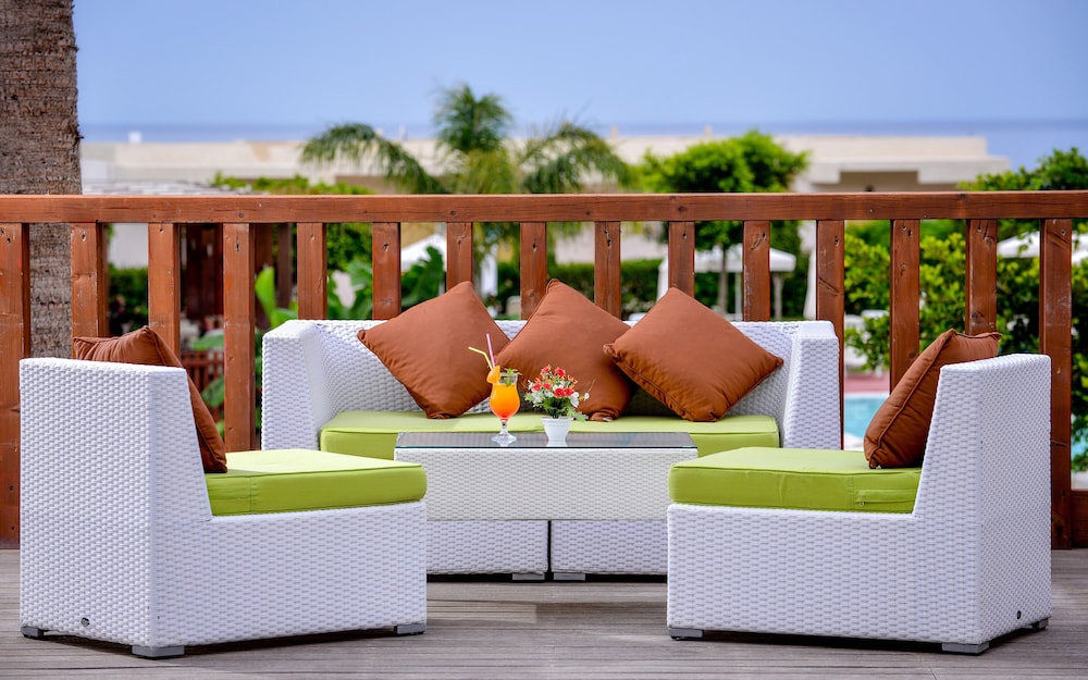 Sol By Melia Cosmopolitan Rhodes 12/74