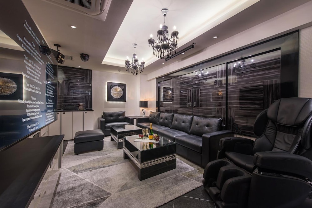 Hotel Dior 7 55/67