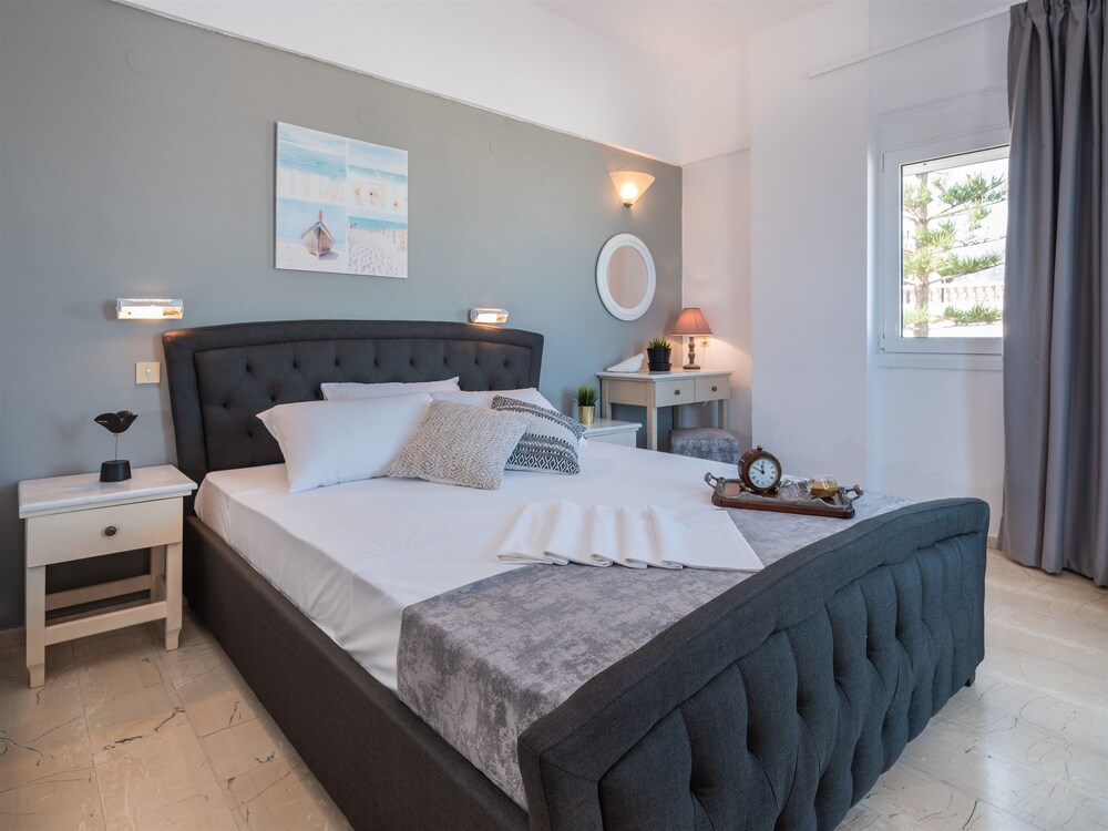 Pasiphae Hotel 26/64