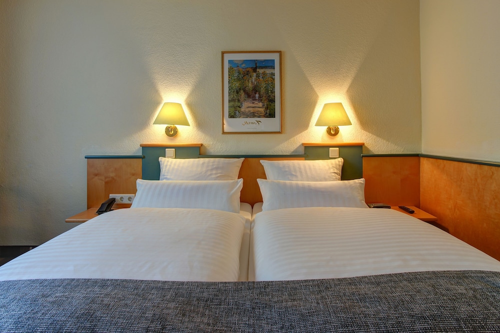 Hotel Ambassador Duesseldorf 2/26