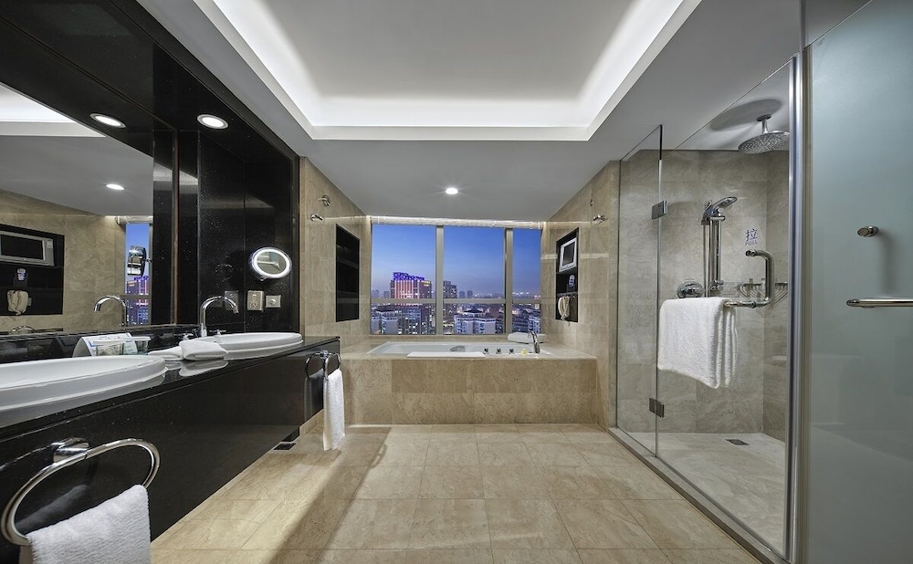 Hilton Hefei 6/53