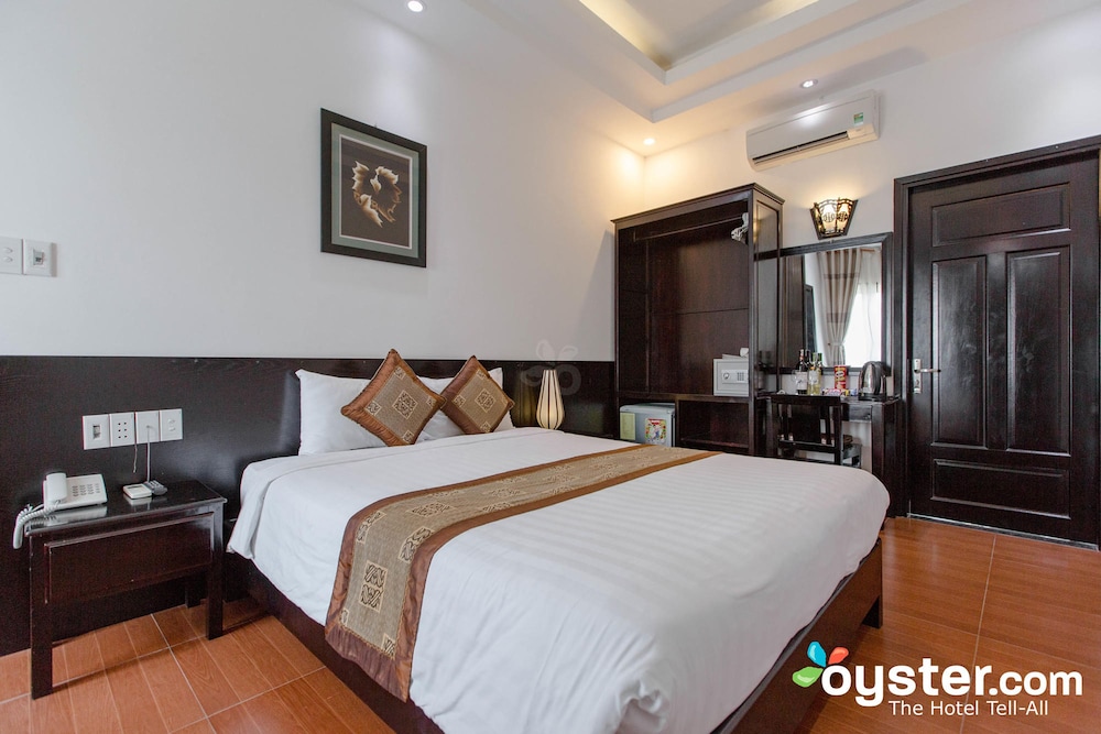 DELUXE, DOUBLE BED