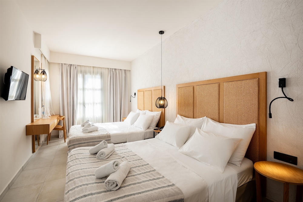 Pedi Beach Hotel 29/59