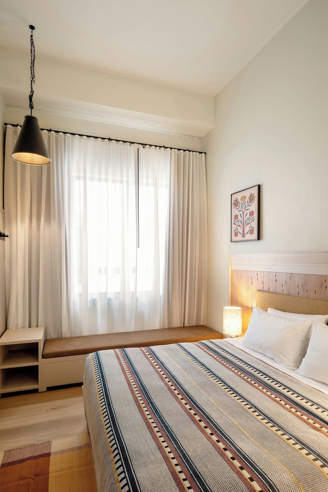 Room, King Bed, Alcove