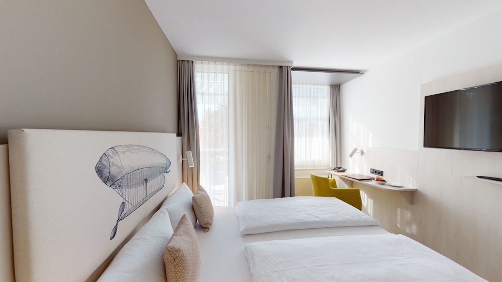 KONGRESSHOTEL POTSDAM AM TEMPLINER SEE 29/66