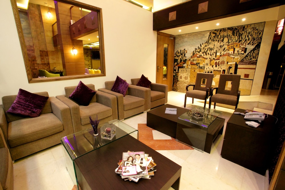 Lavender Home Hotel 34/56