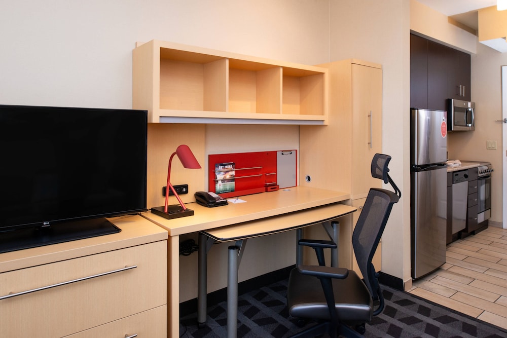 TOWNEPLACE SUITES BAKERSFIELD WEST 38/42
