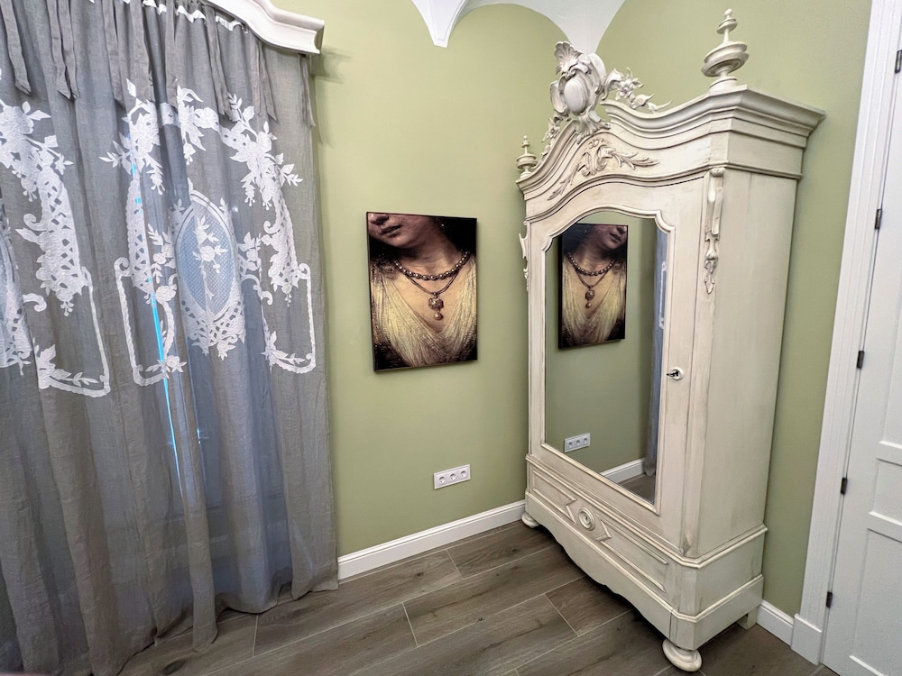Hotel Boutique IULIA 5 Estrellas 7/50