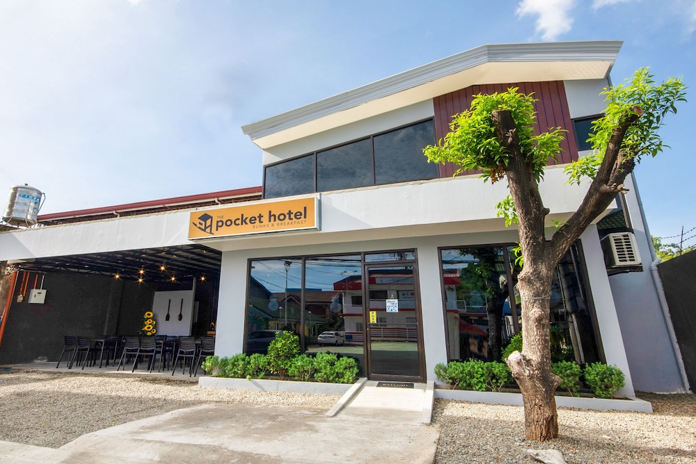 OYO 495 The Pocket Hotel 3/32