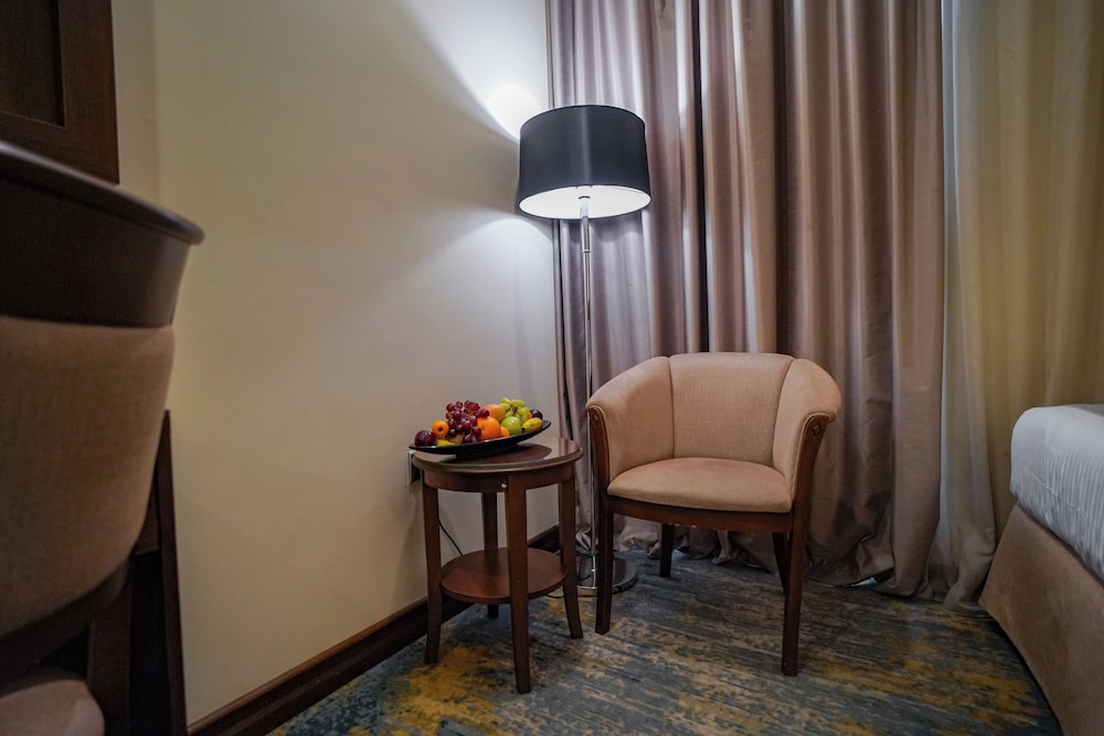 Emaar Elite Hotel photo4