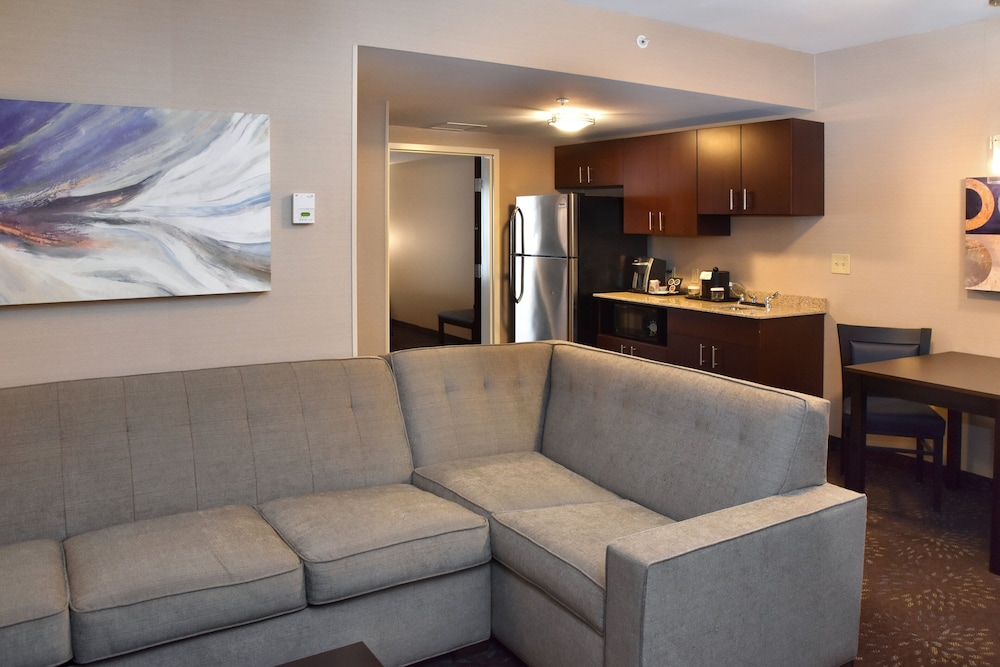 Holiday Inn Canton (Belden Village) 9/72