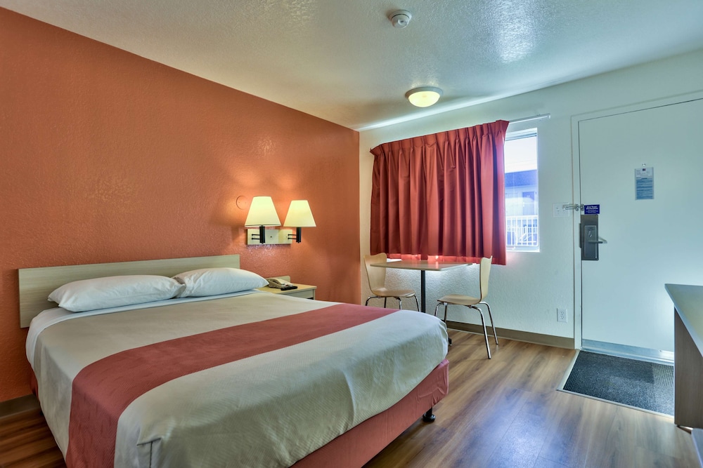 Motel6 Flagstaff, AZ - Butler 29/50